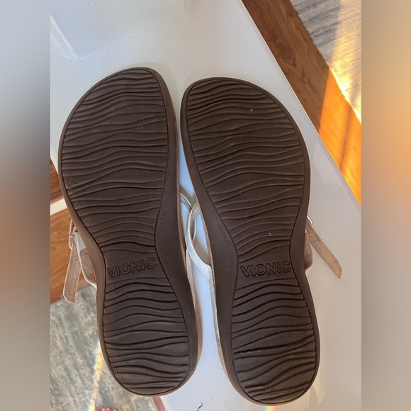 Vionic Karina Womens Orthaheel Strap Thong Leather Sandal Size 9 White - Picture 2 of 5